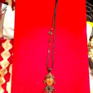 Ladies Asian necklace beautiful piece brand new priced to sell